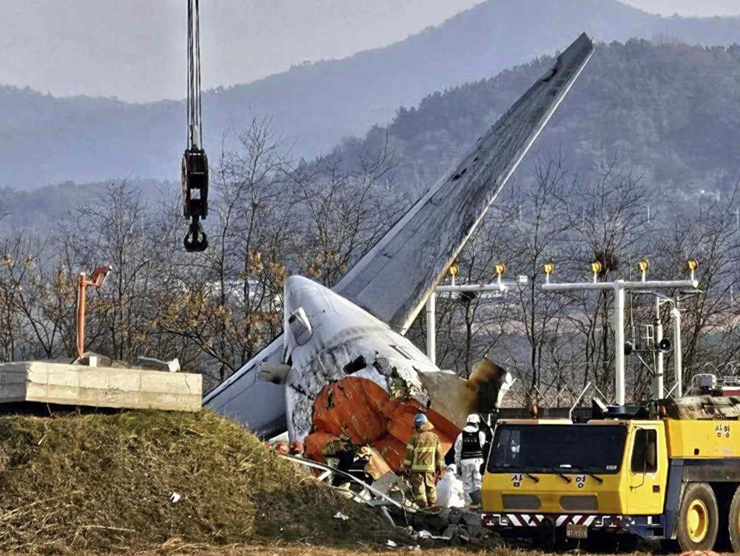 179 People Dead, Including a 3-Year-Old Boy, After South Korea Plane Crash