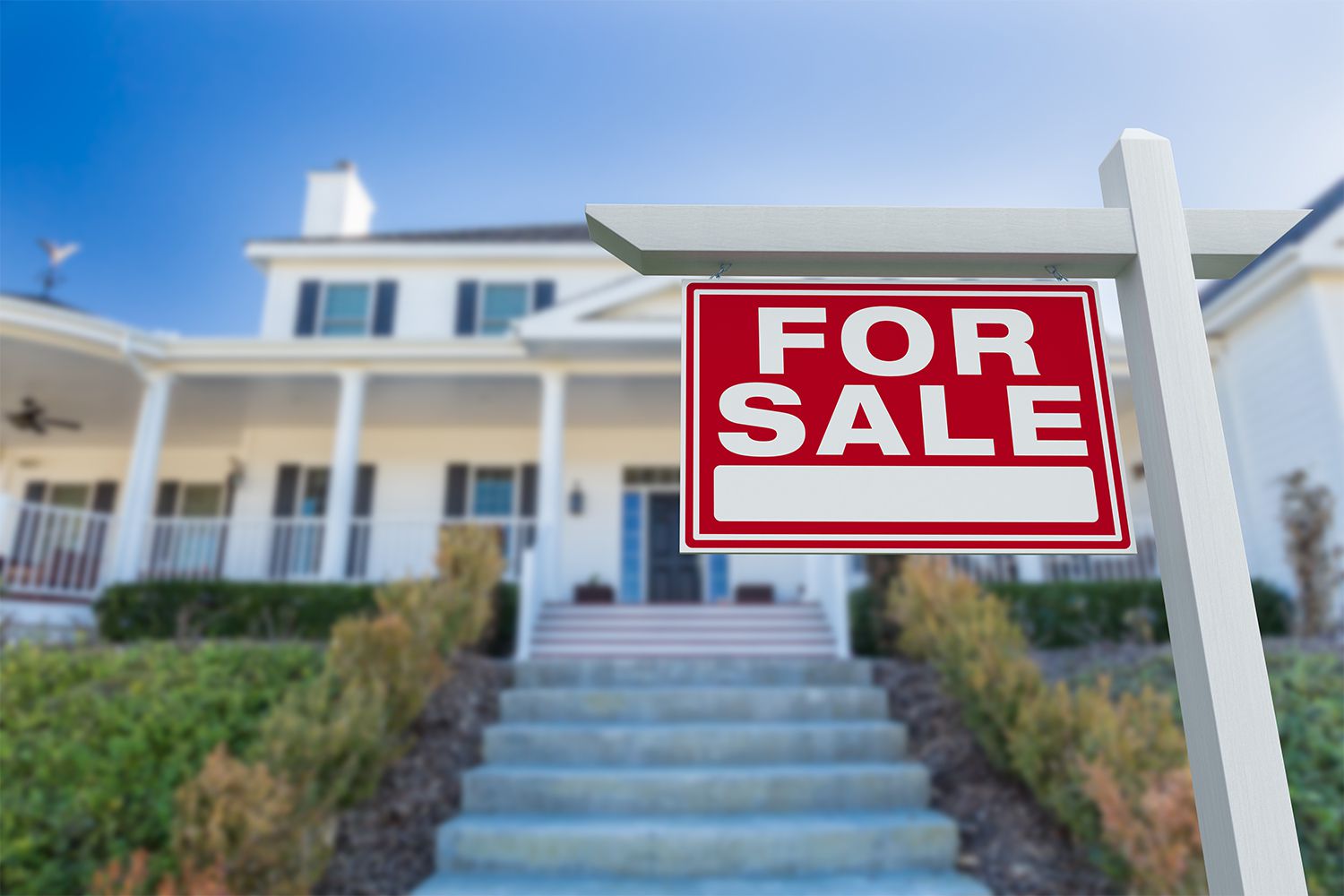 Single Dad Says Girlfriend of 4 Months Is Mad He Bought House without Consulting Her