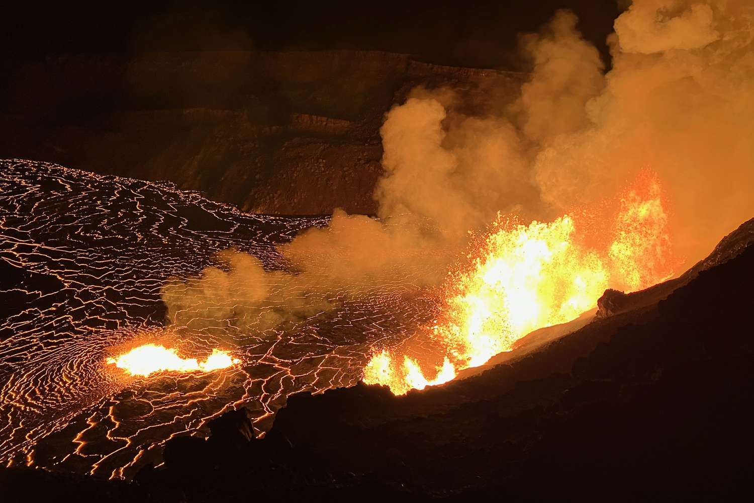 Toddler Nearly Falls Off Cliff While Visiting Hawaii’s Kilauea Volcano