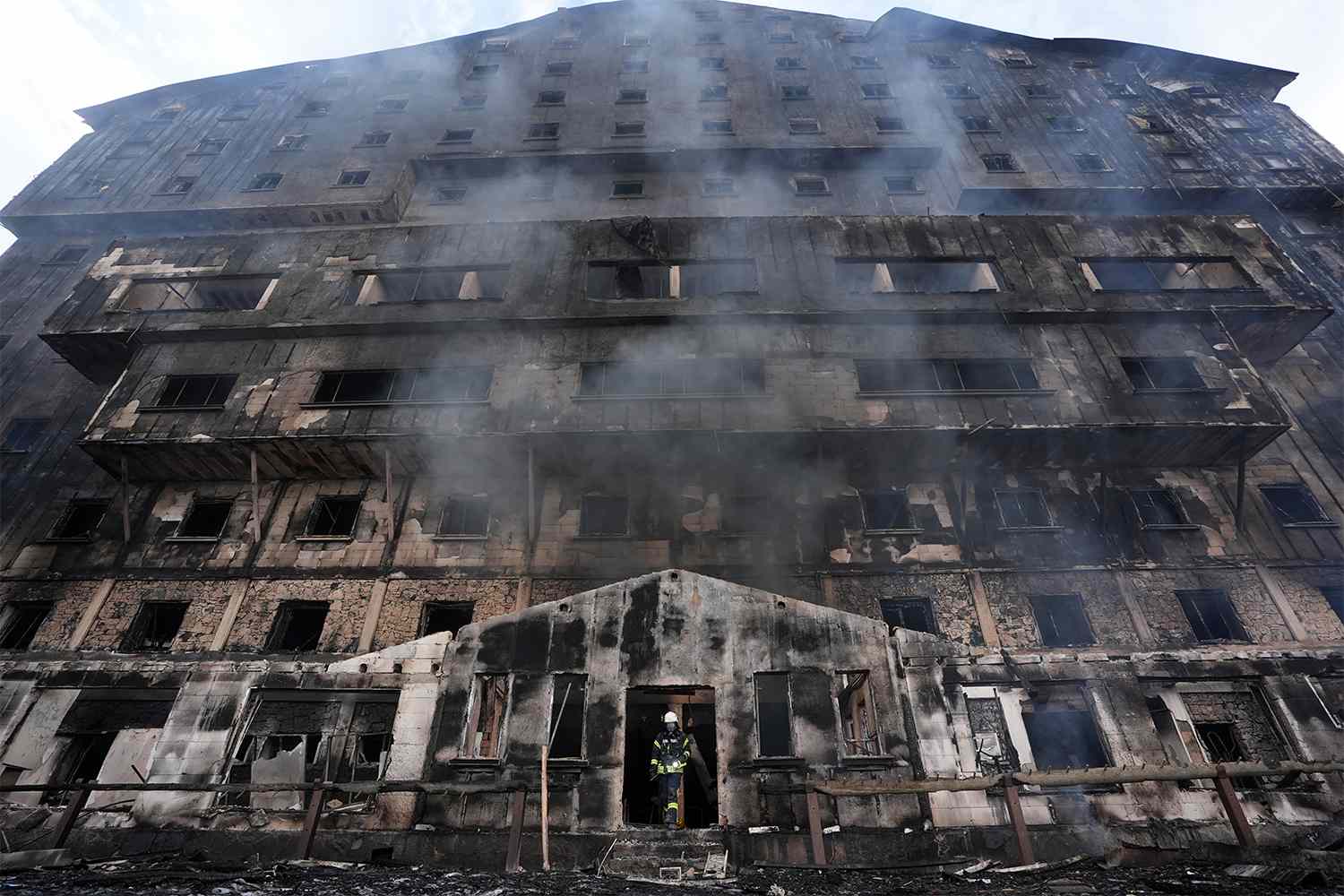 Mayor Detained After Ski Resort Fire Killed 76 Calls Allegations 'Lies and Slander'