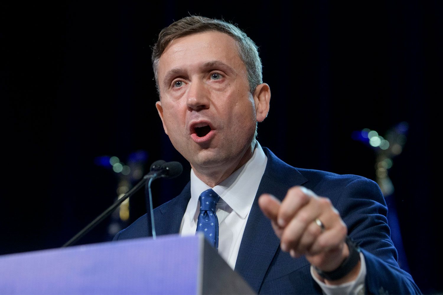 DNC Elects Ken Martin as New Chair amid Democratic Reckoning