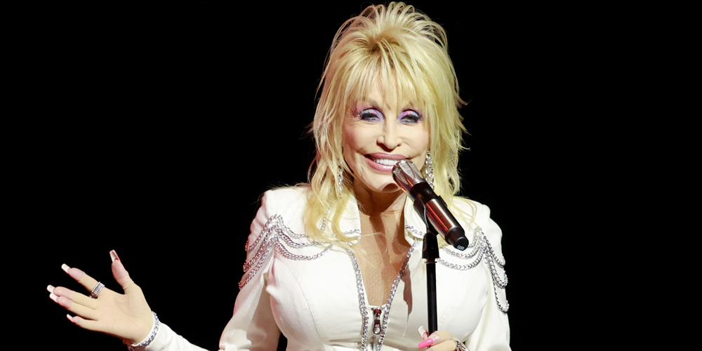 Dolly Parton-Themed Musical Suspended Due to Homophobic Abuse