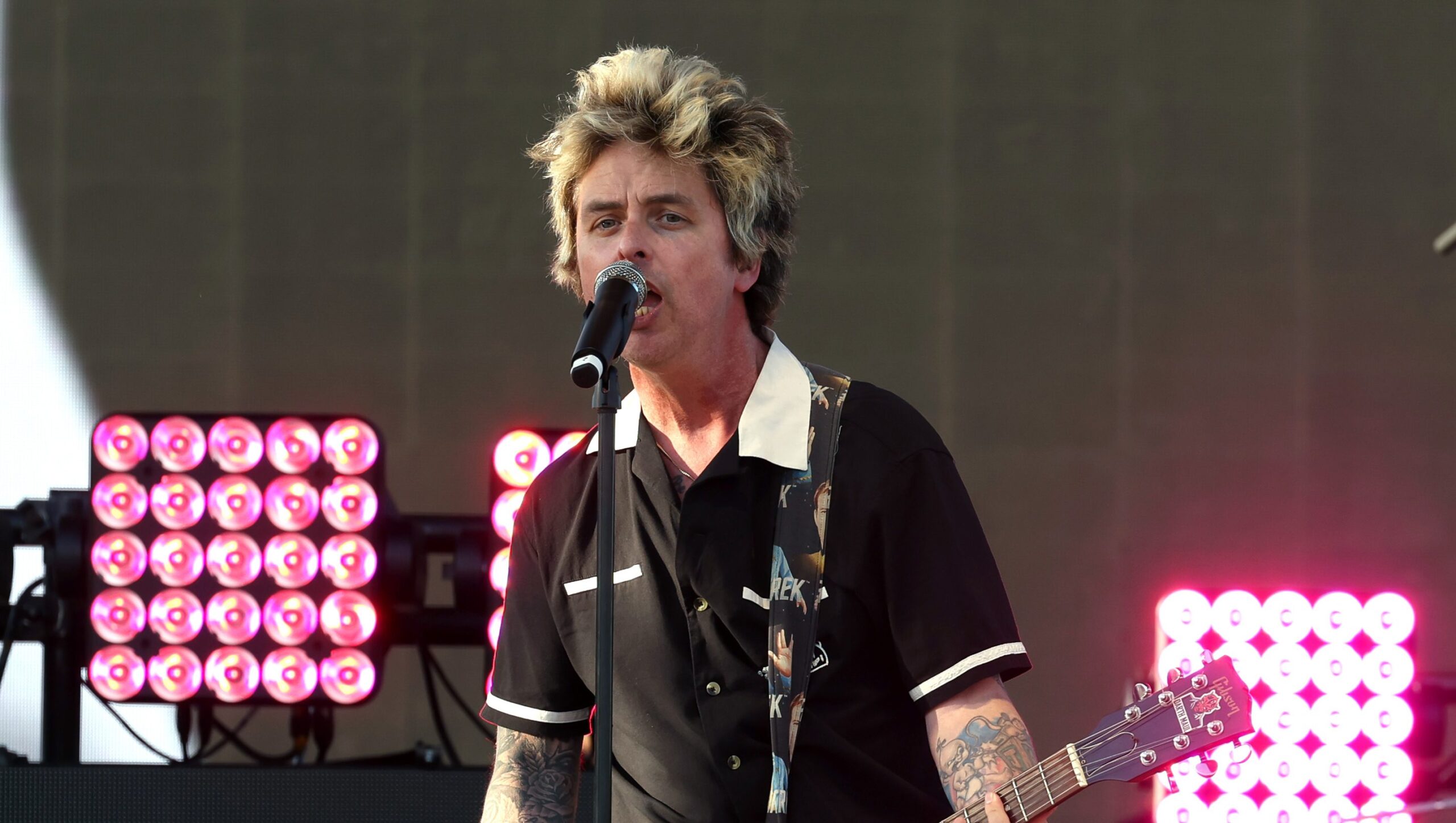 How to Watch the Show – Hollywood Life