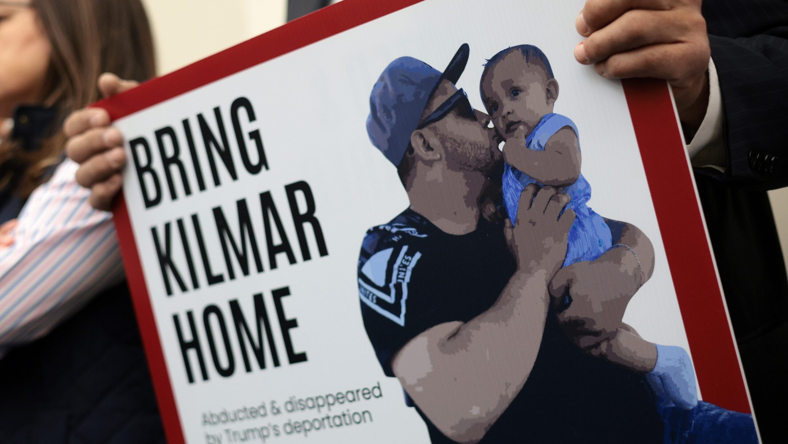 Who Is Kilmar Abrego Garcia? About the Man Who Was Mistakenly Deported – Hollywood Life