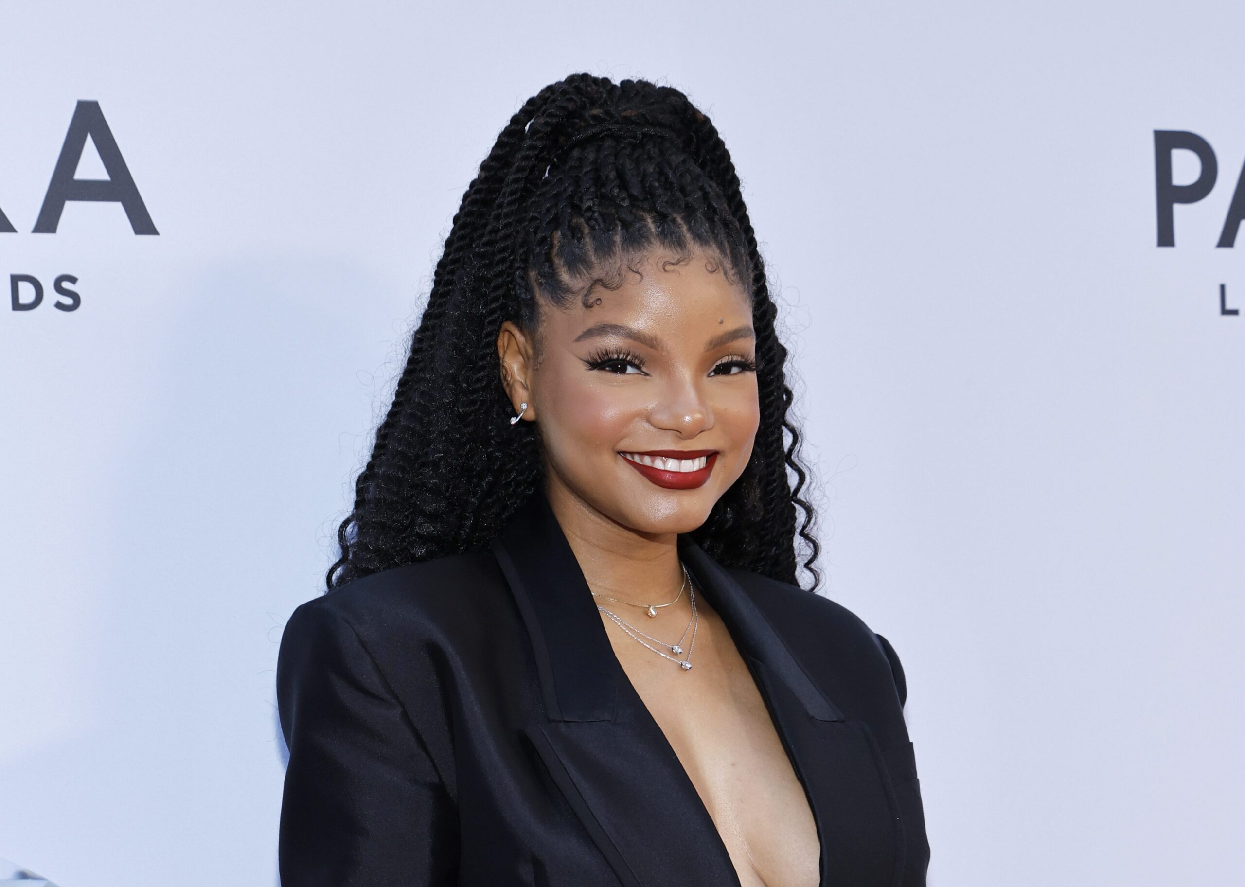 From Mermaid To Mami! Halle Bailey Serves Straight HEAT With “Mom Bod” Vacation Flicks (PHOTOS)