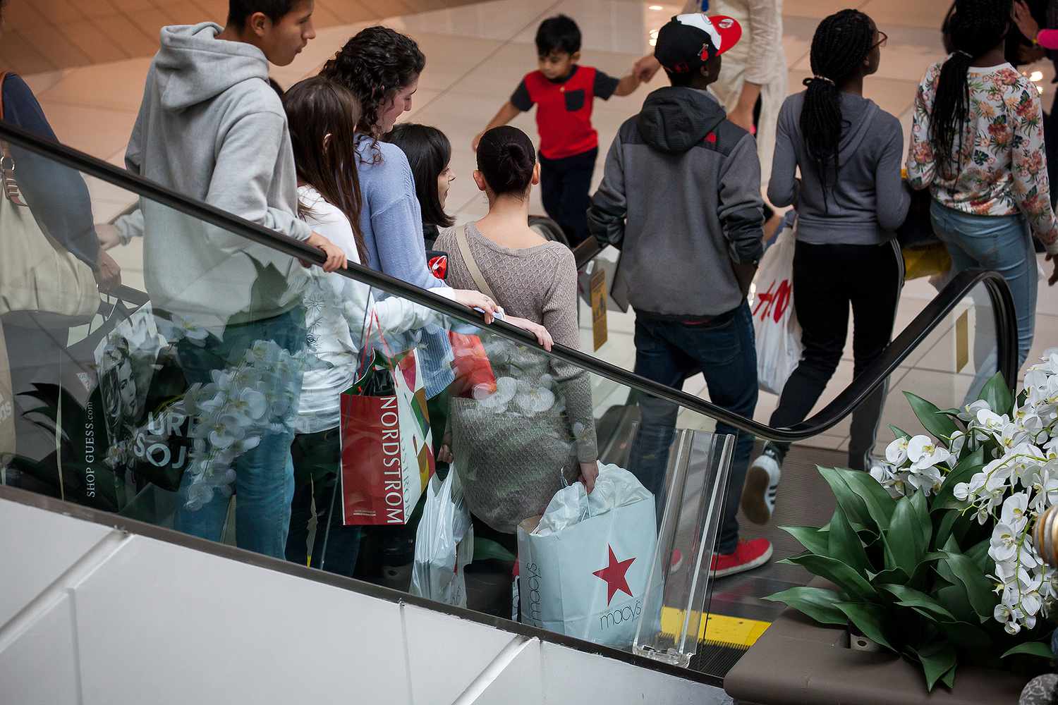 Multiple Minors Arrested After Brawl with 'Over 300 Youth' Broke Out at N.J. Mall