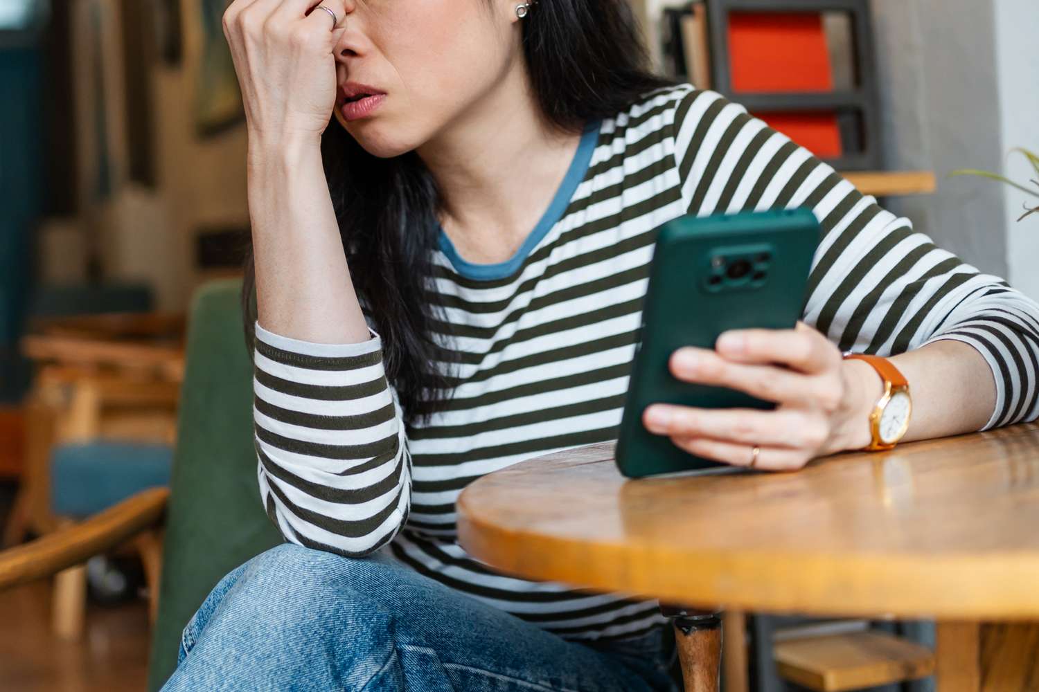 Bride Texts Dress Code Less Than 48 Hours Before Wedding