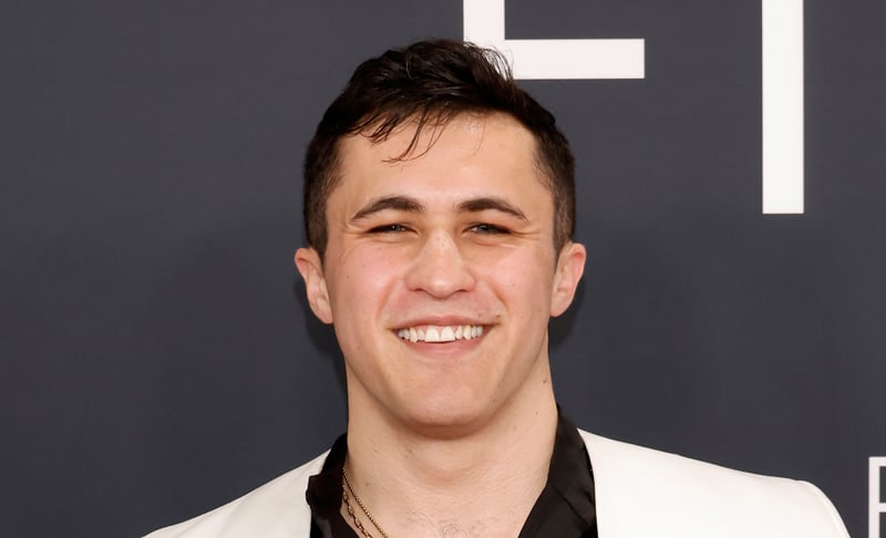 Chris Olsen Hints at New British Boyfriend with PDA TikTok Videos!