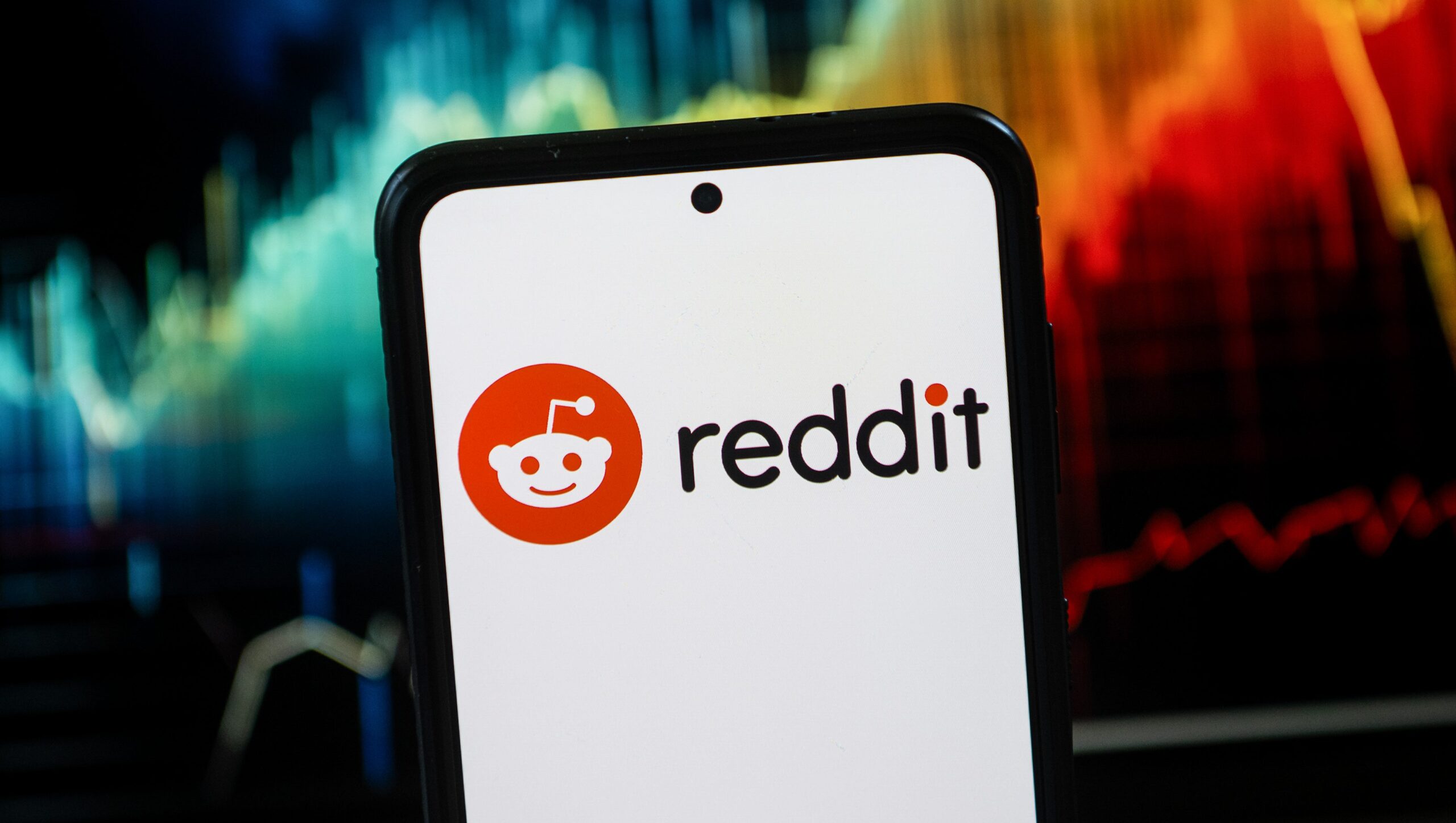 Is Reddit Down Today? Why the Platform Isn’t Working Now – Hollywood Life