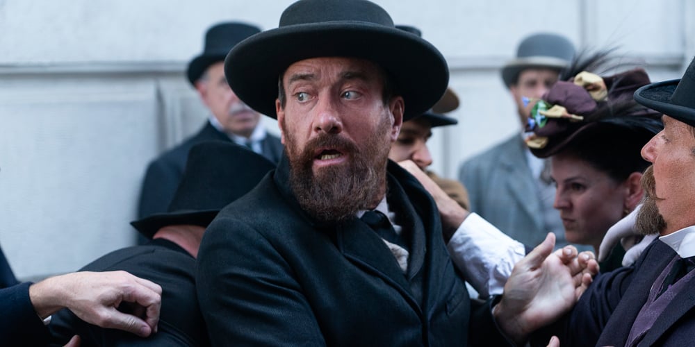 Netflix's 'Death by Lighting' Reviews Are In - Find Out What Critics Are Saying