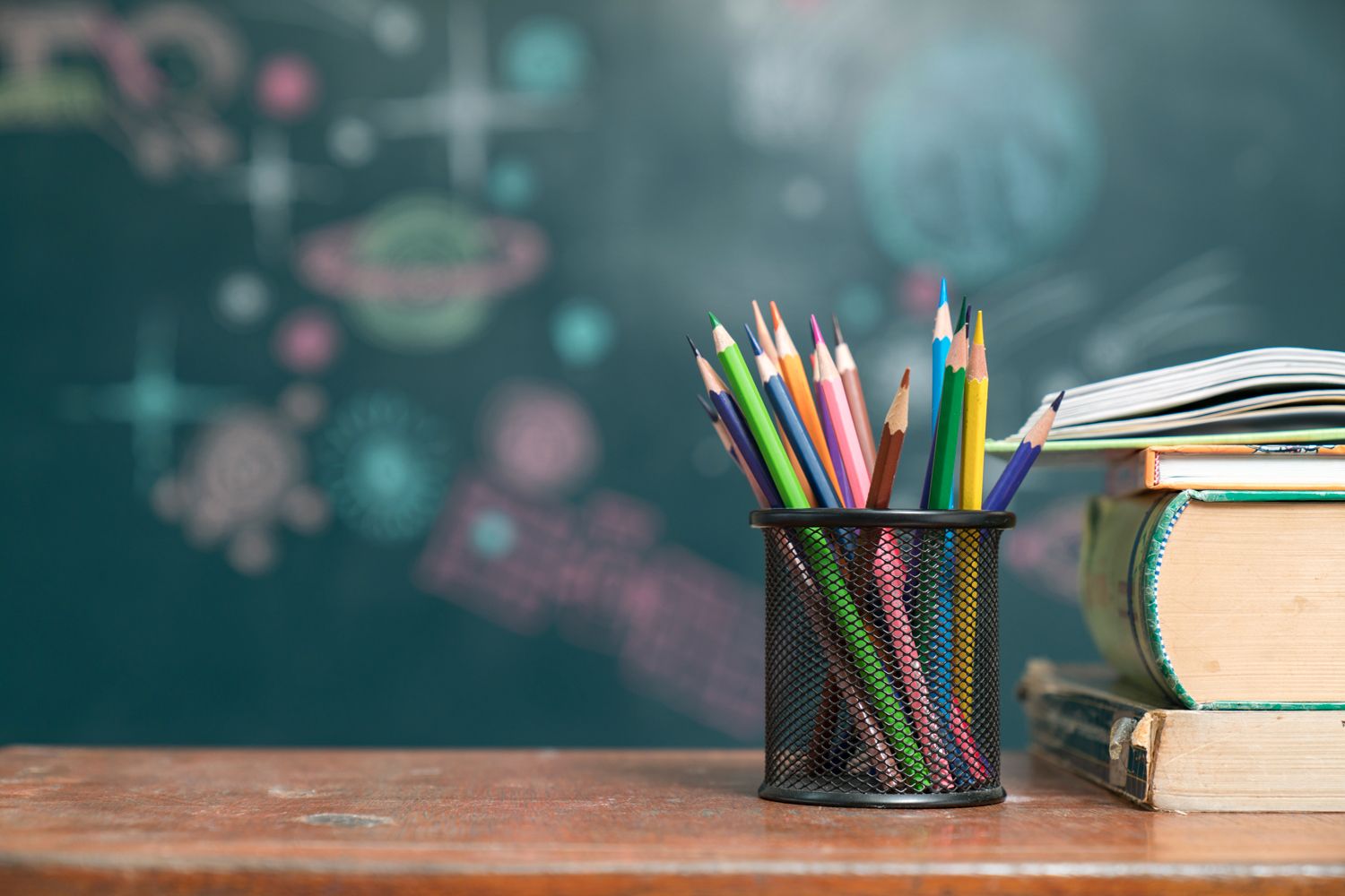 5th Grade Teacher Saves Student Who Started Choking During Class