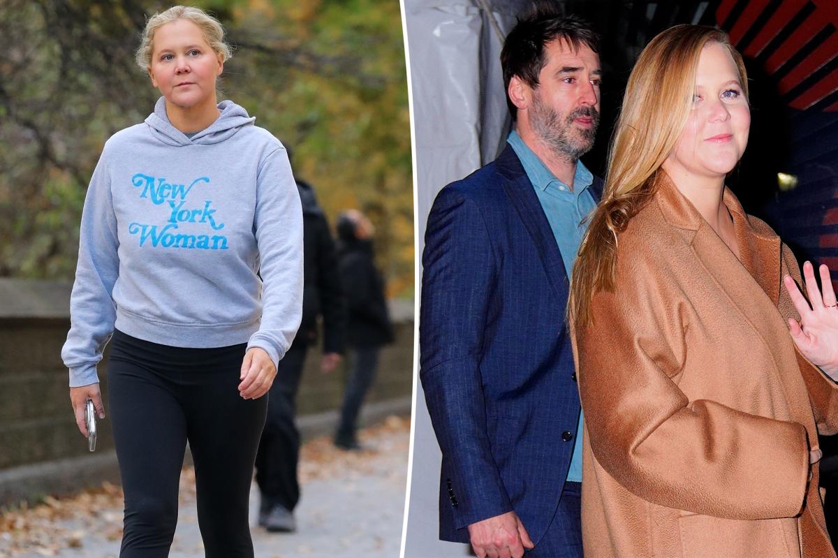 Amy Schumer hilariously trolls herself after filing for divorce from Chris Fischer: 'Line up boys'
