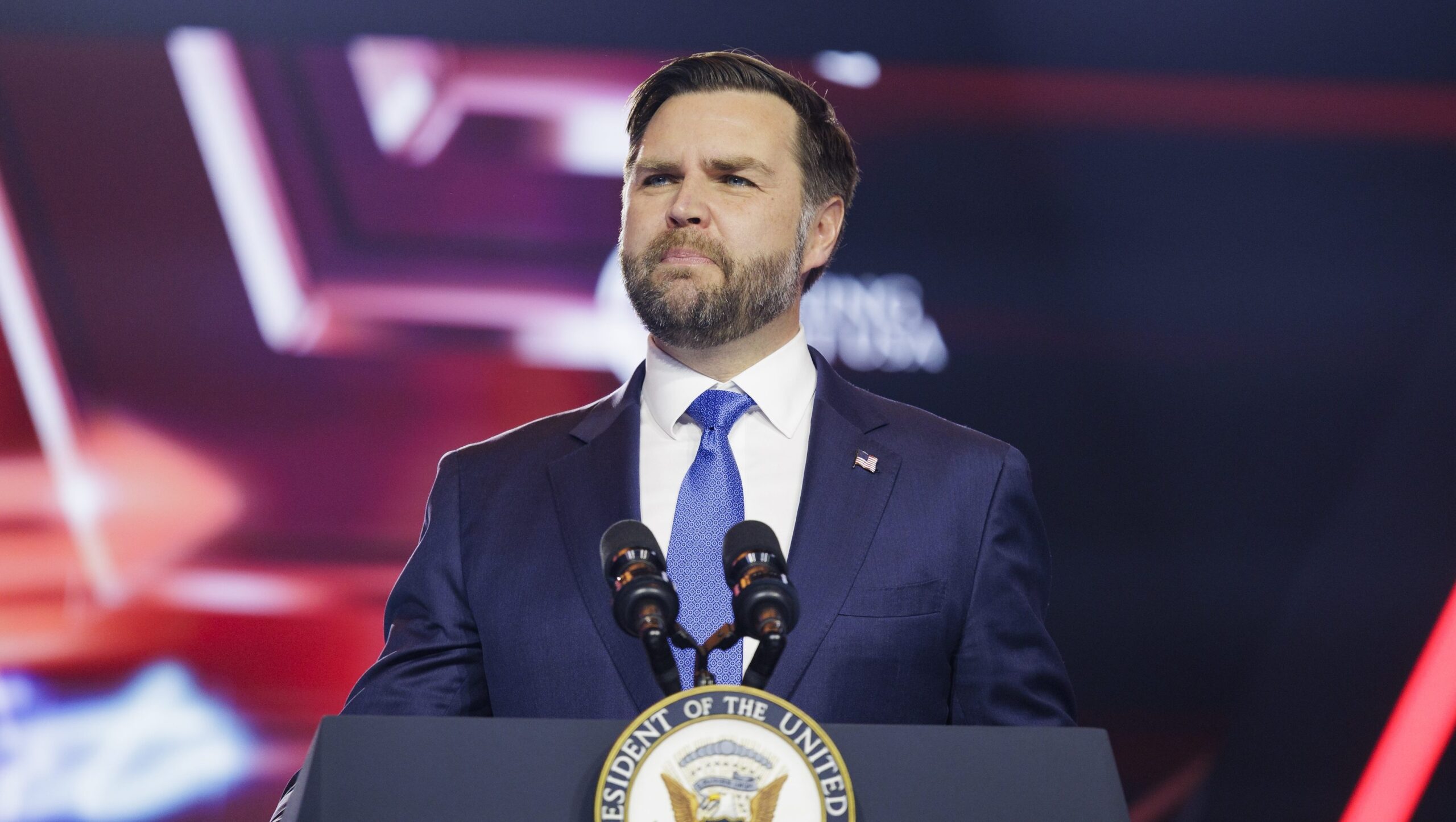 Who Attacked JD Vance’s Home in Cincinnati? Updates on House Invasion – Hollywood Life