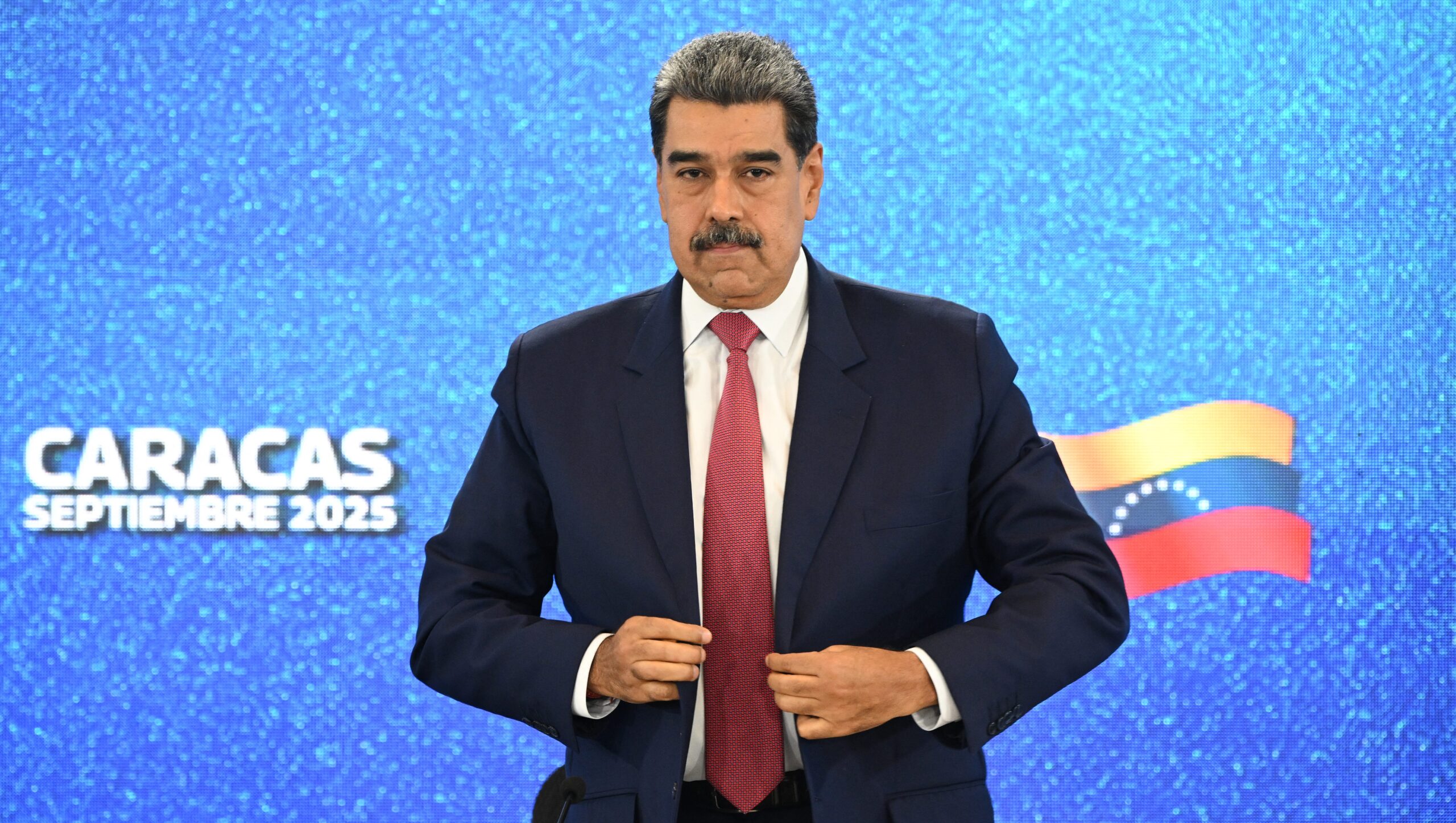 Why Did the U.S. Attack Venezuela? Reason Trump Captured Maduro & Wife – Hollywood Life