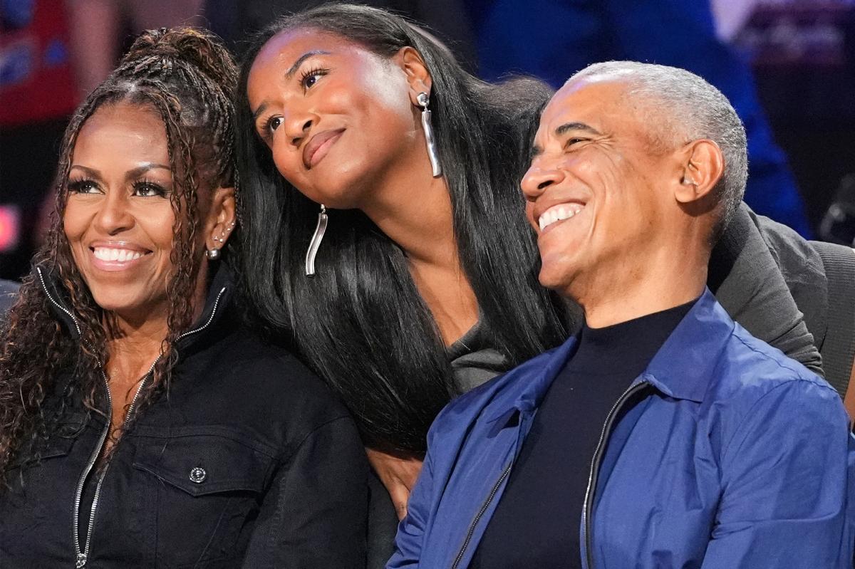 Barack, Michelle Obama's youngest daughter Sasha makes rare appearance with parents at basketball game
