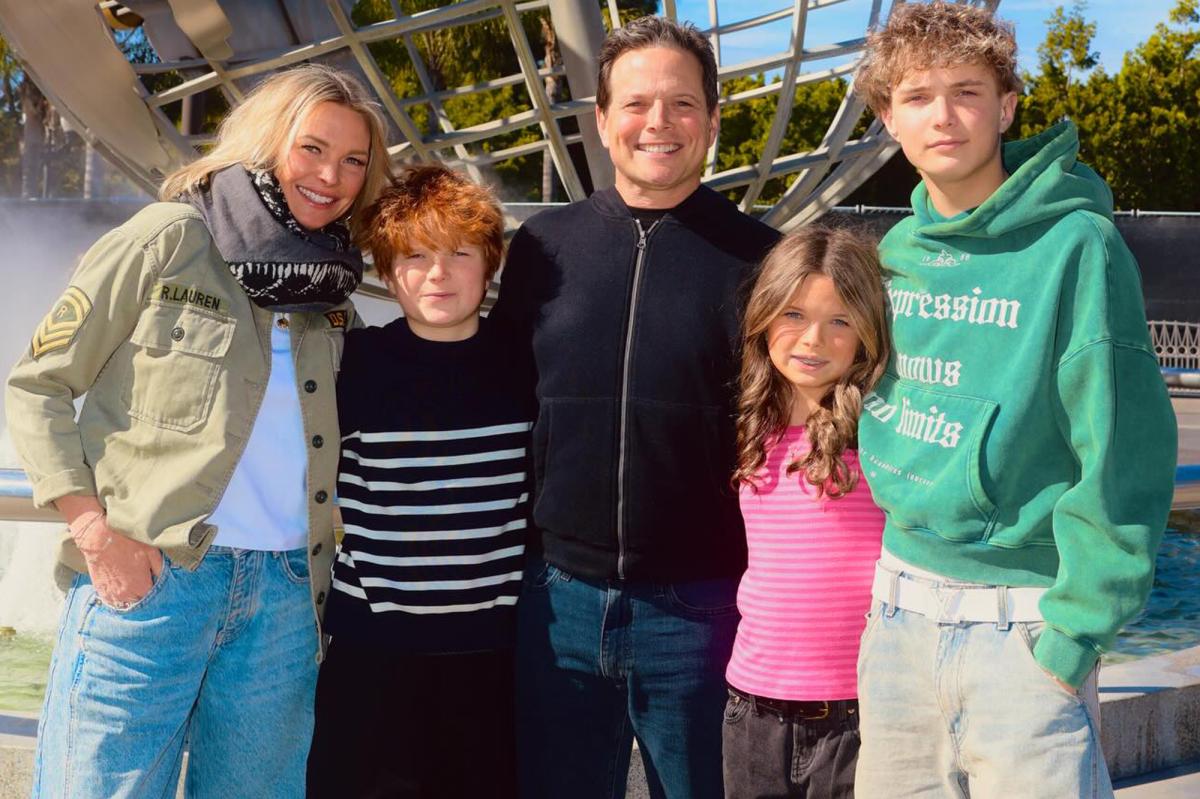 Scott Wolf reunites with estranged wife Kelley amid divorce