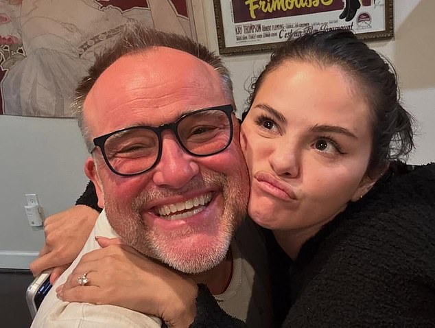 Selena Gomez had a surprise reunion with her onscreen dad David DeLuise from the beloved Disney Channel sitcom Wizards of Waverly Place on Friday