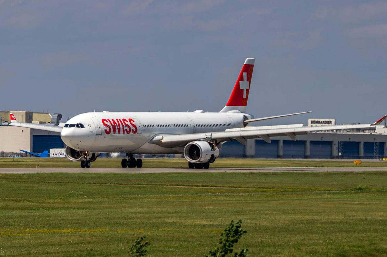 5 Injured, Passengers Forced to Evacuate on Runway Using Emergency Slides After Flight Aborts Takeoff amid Engine Fire