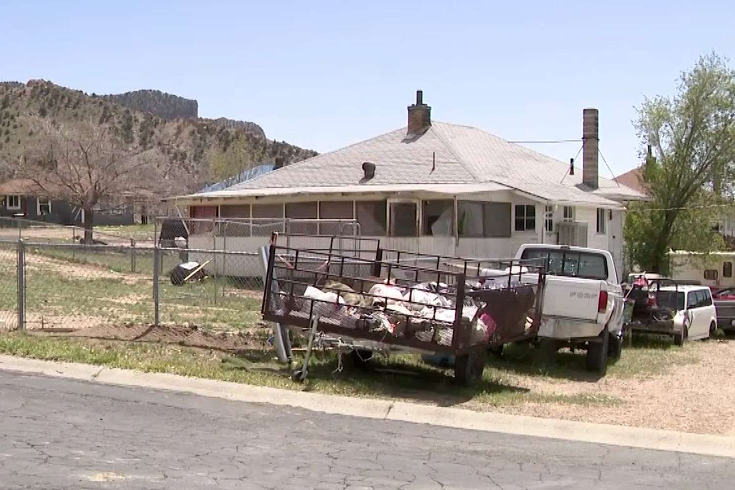 2 Officers Risk Their Lives to Rescue 2 Unconscious Men, 2 Cats and a Dog from Deadly Carbon Monoxide Leak at Utah Home