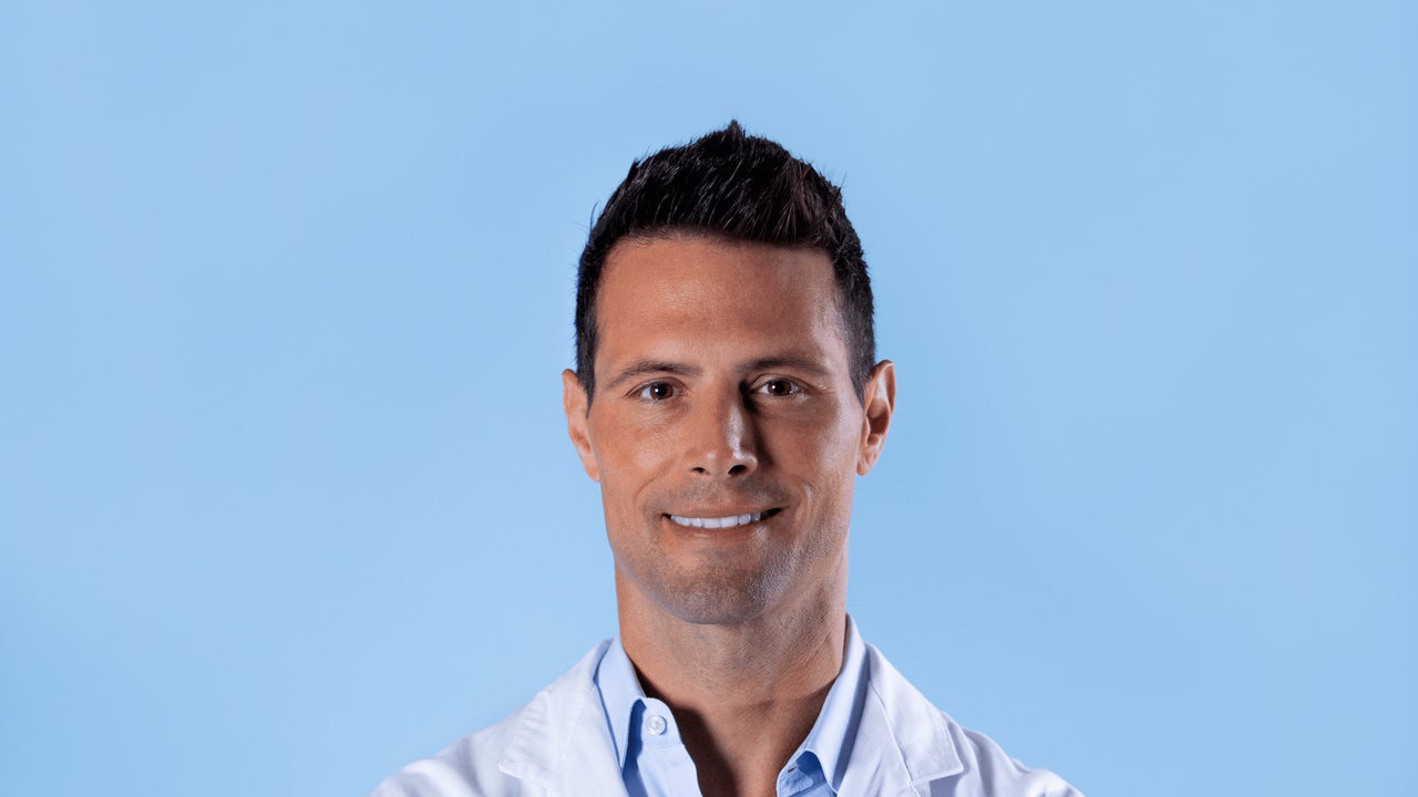 Celeb Plastic Surgeon Dr. John Layke Shares the Sneaky Summer Skincare Mistakes You Might Be Making