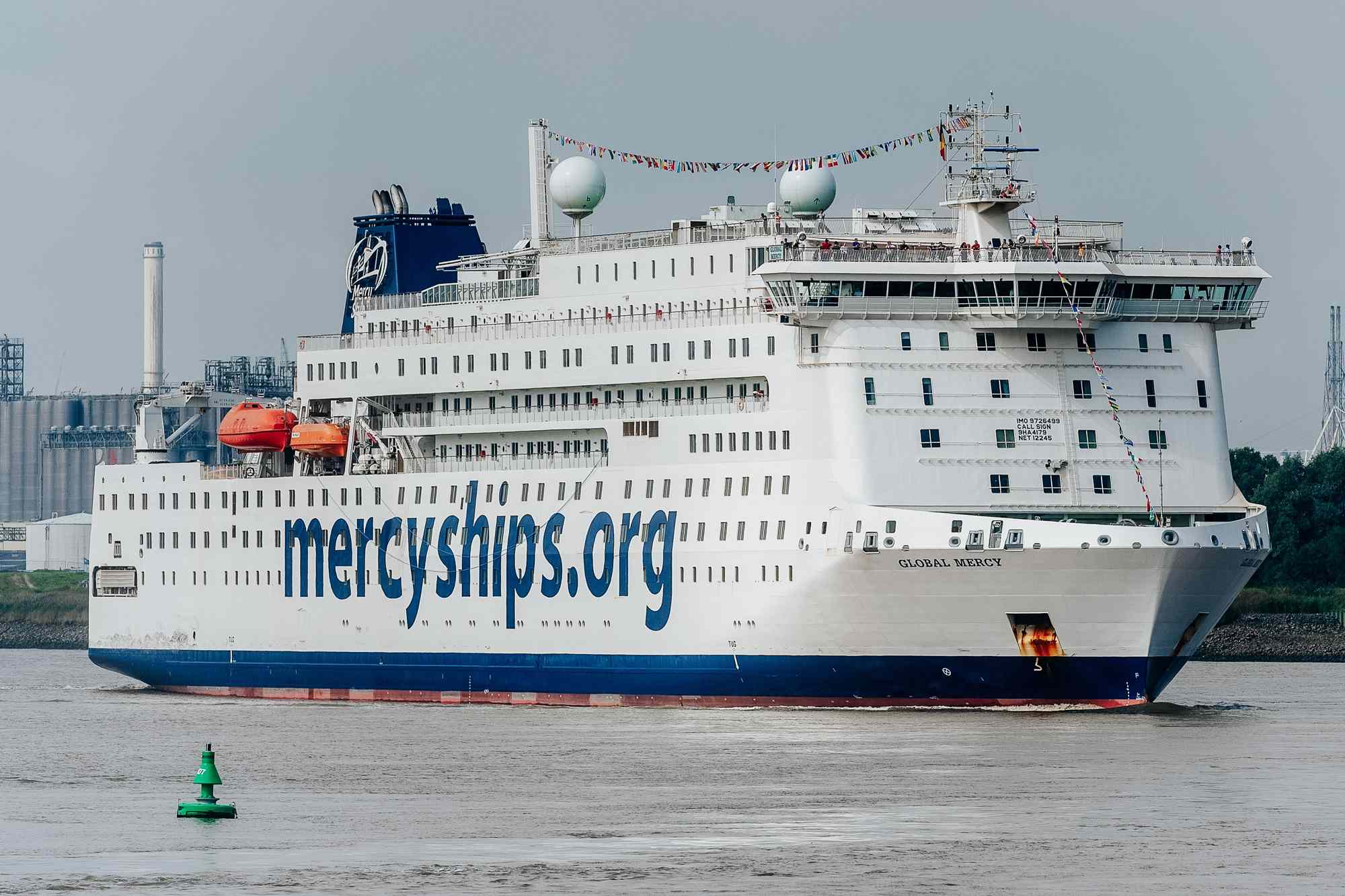 A Mercy Ship.Credit: @mercyships.org